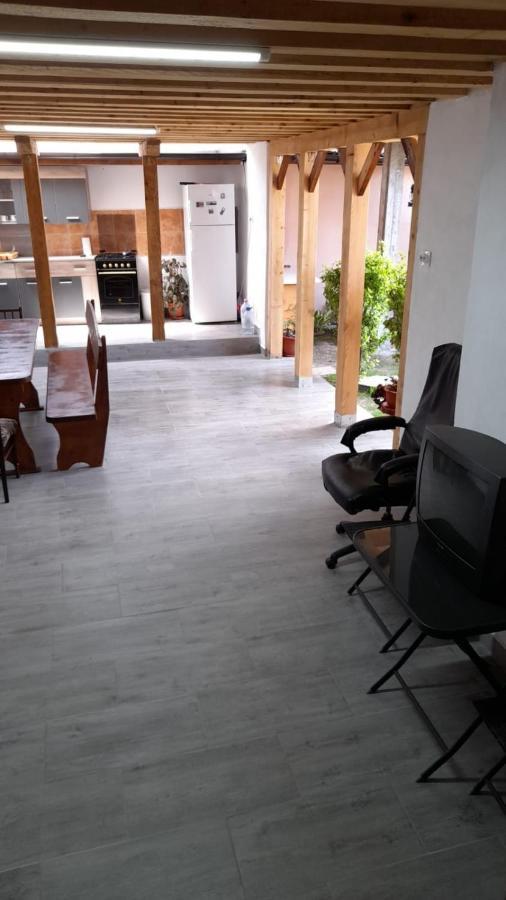 Casa Elena Eselnita Hotel Екстериор снимка