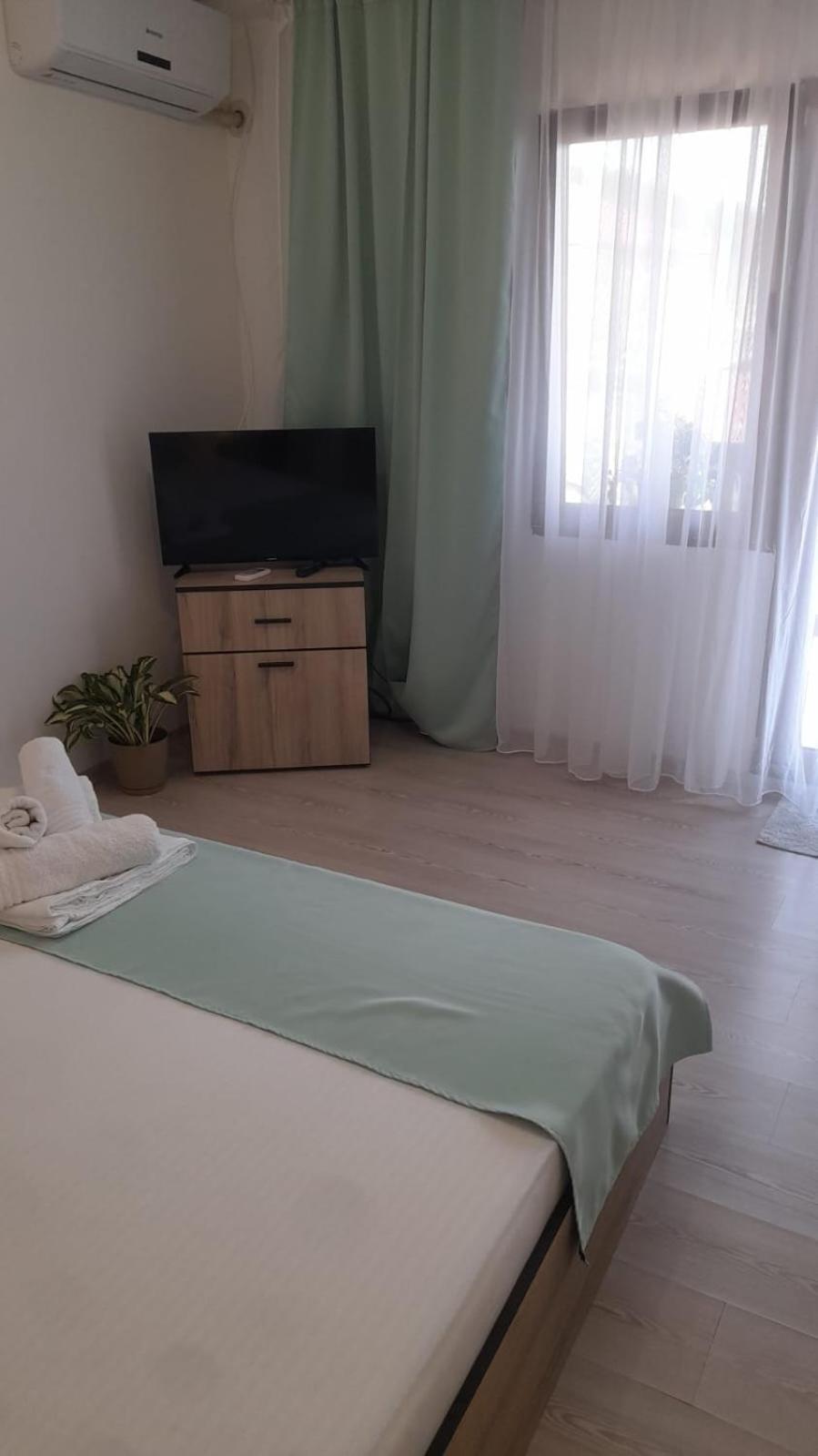Casa Elena Eselnita Hotel Екстериор снимка