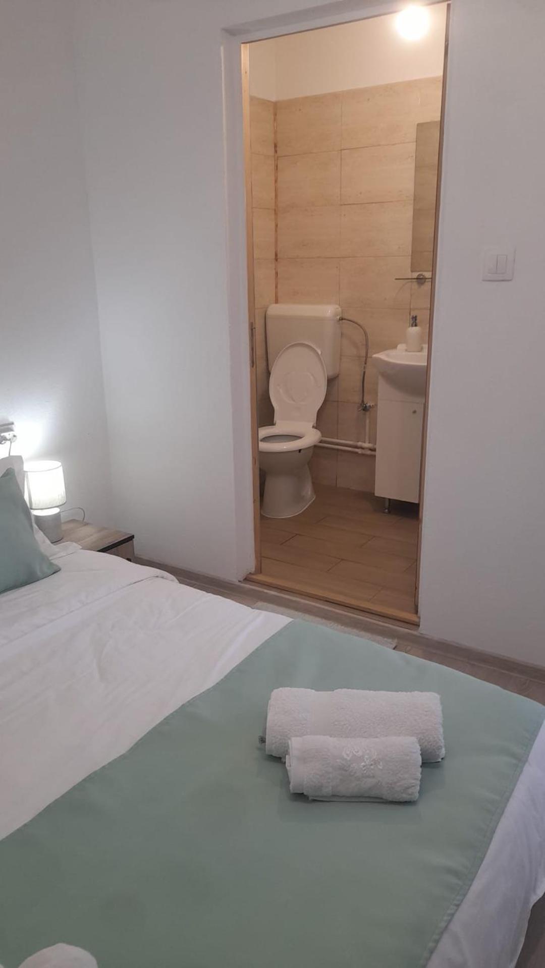 Casa Elena Eselnita Hotel Екстериор снимка